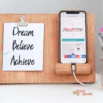 DIY-phone-stand-Anikas-DIY-Life-SM