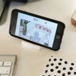 DIY+Minimal+Clay+Phone+Stand+by+Isoscella